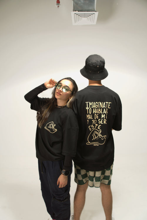Camiseta Oversized Negra imagínate tú hablar mal de mi por delante y por detrás